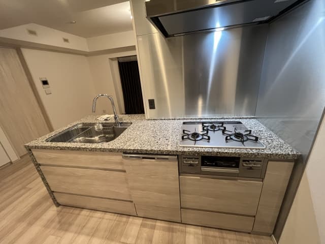 7f593685149d4b4ca467287972d00ffe