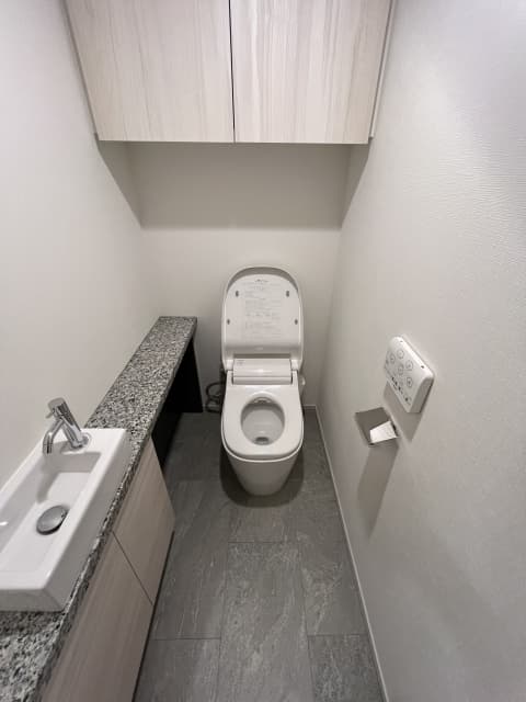 7f593685149d4b4ca467287972d00ffe