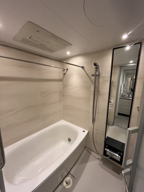 7f593685149d4b4ca467287972d00ffe