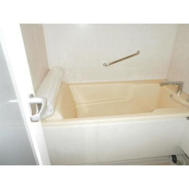 7762612a72e941e1bdd0766b14044788