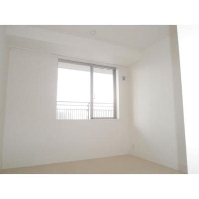 7762612a72e941e1bdd0766b14044788