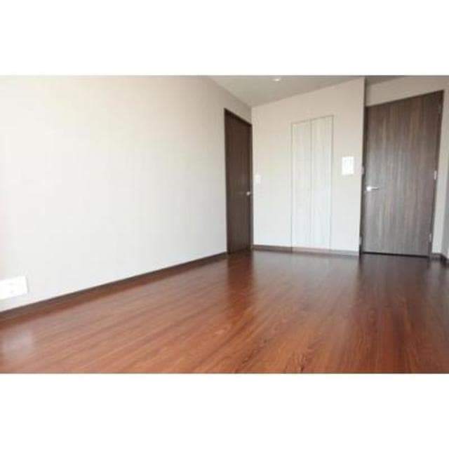 7306fcc90f104a5aa6a7e6ae6f5262a8