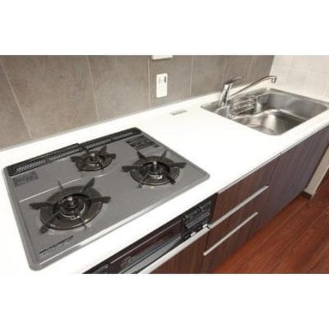 7306fcc90f104a5aa6a7e6ae6f5262a8