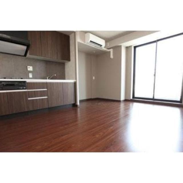 7306fcc90f104a5aa6a7e6ae6f5262a8