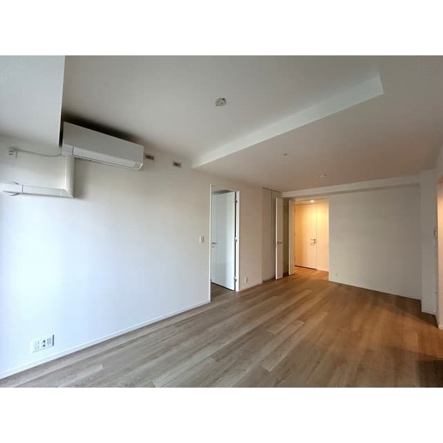 8243c2e7e4404f21ae906e7a714d9824