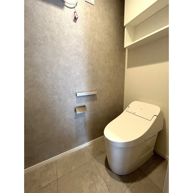 8243c2e7e4404f21ae906e7a714d9824