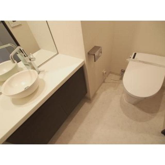 63a6c2754d684a84b8c2e8b3654283e9