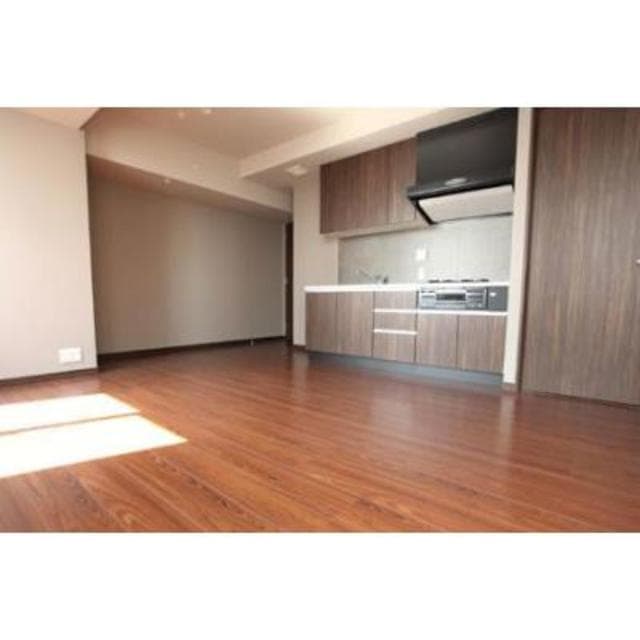 7306fcc90f104a5aa6a7e6ae6f5262a8