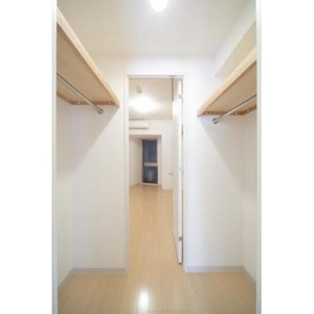 cb242580078345e39d4cbc5e761f5efd