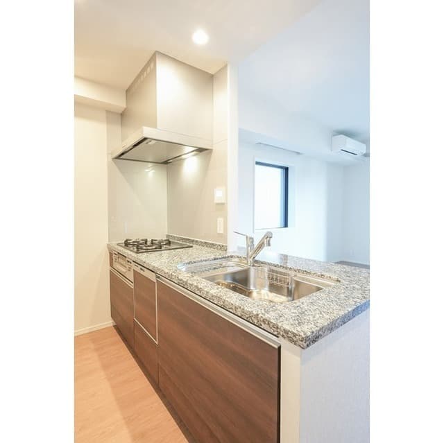 330b7adfcb2541d58638873c6af51efd