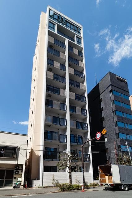 7c136bcc661f4b5ea3c6348efcc57e23