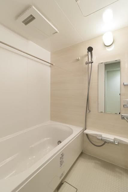 7c136bcc661f4b5ea3c6348efcc57e23