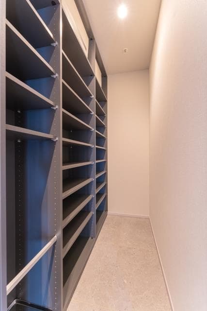 07de8f9a781546bb9afcde83800ddeee