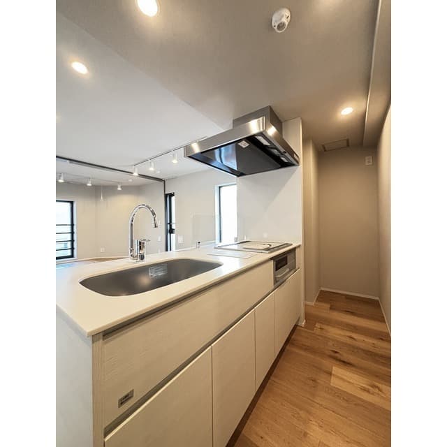 978f15183fe3438db5b4b924522025d2