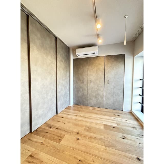 978f15183fe3438db5b4b924522025d2