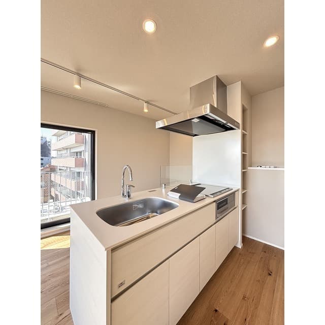 978f15183fe3438db5b4b924522025d2