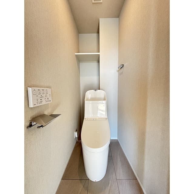 978f15183fe3438db5b4b924522025d2