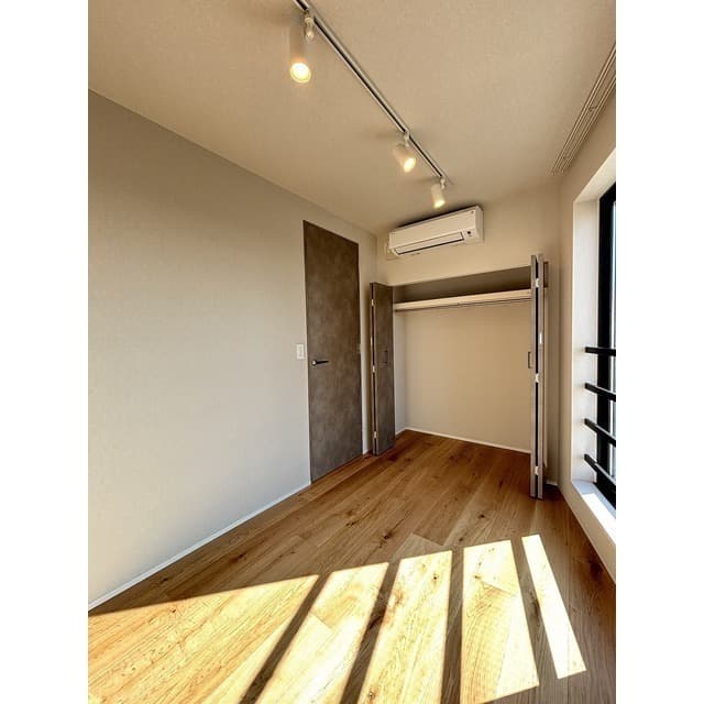 978f15183fe3438db5b4b924522025d2