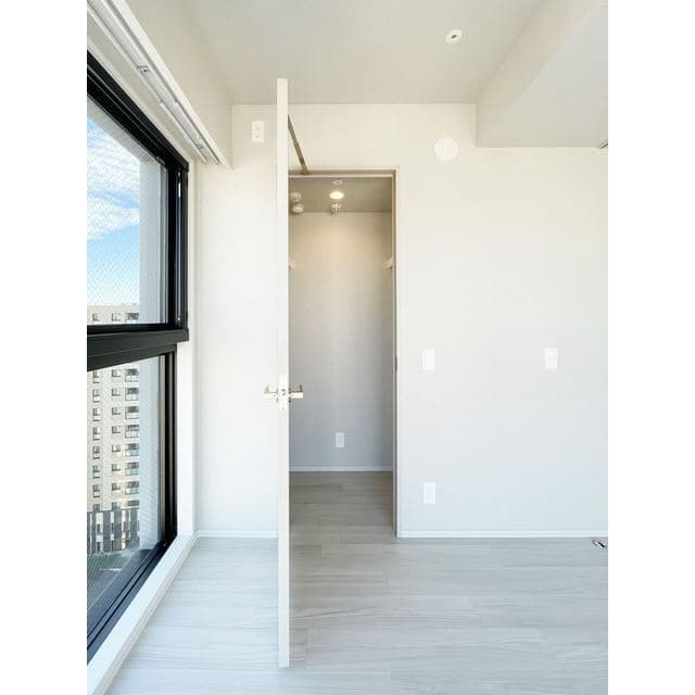 d17ff1bd4f644a409f22d67e9028fe79