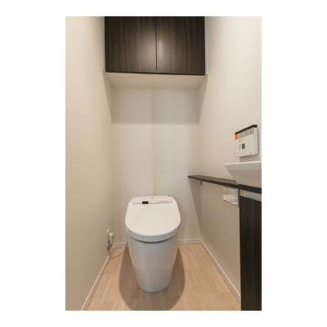 51717c28f0f04613964aed39480f01d4