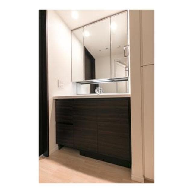 51717c28f0f04613964aed39480f01d4