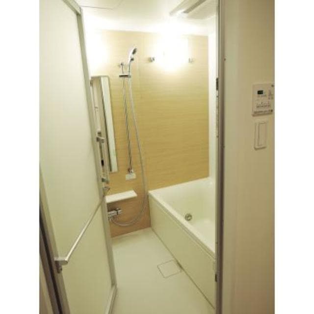 aae98d860d844c9991844e32f22adff4