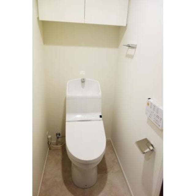 aae98d860d844c9991844e32f22adff4