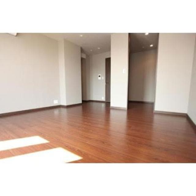 7306fcc90f104a5aa6a7e6ae6f5262a8