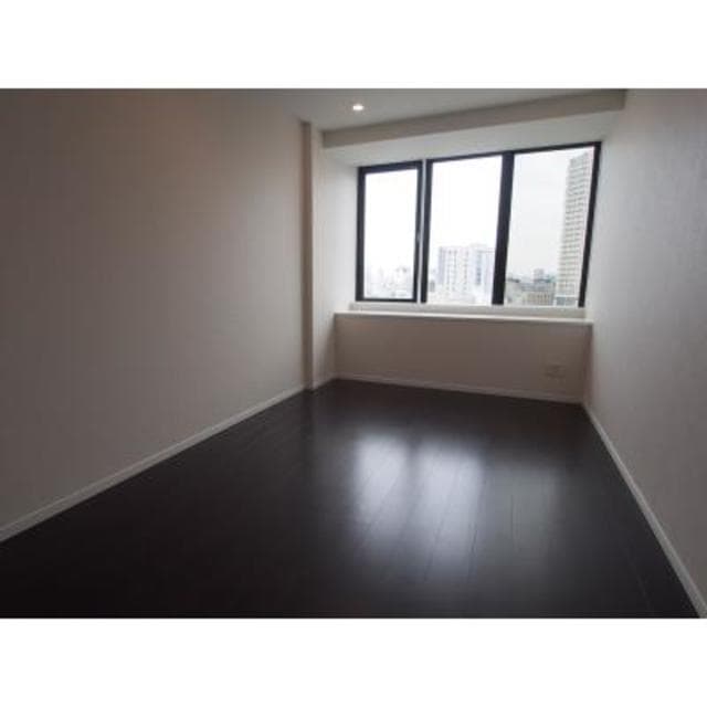 63a6c2754d684a84b8c2e8b3654283e9