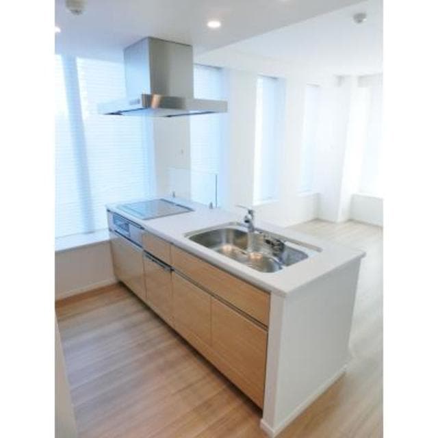 b4aa4880349a45ee9e02af83b93036b7