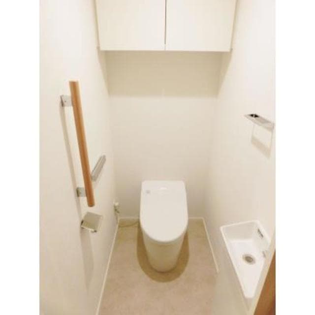 b4aa4880349a45ee9e02af83b93036b7