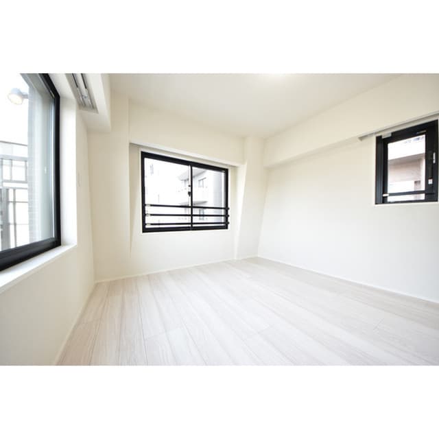 92f5fe6cff0a4e1faeb658a348c201cf