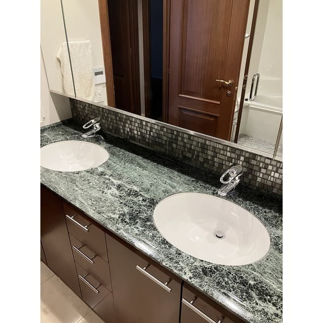 e4b61cfc63a24b7688a6ec4db10feff1