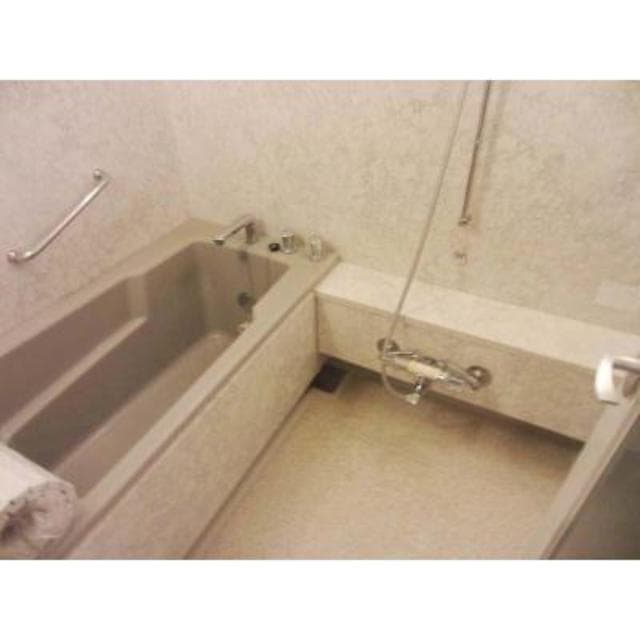 7762612a72e941e1bdd0766b14044788