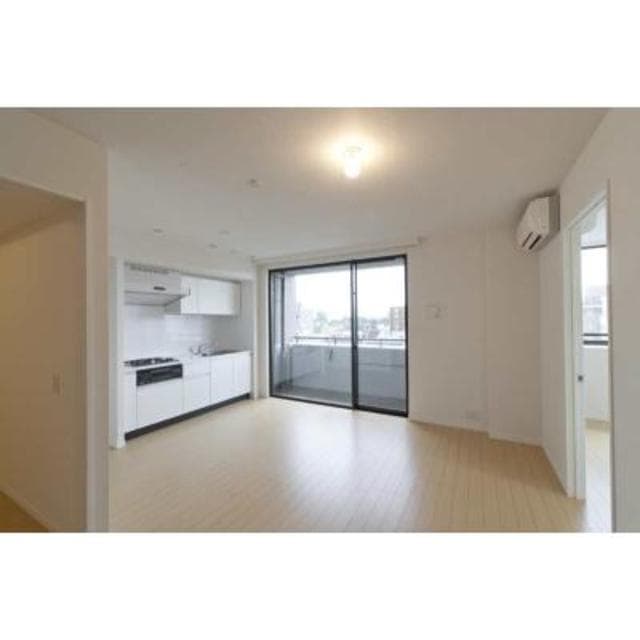 03f85f0423a54f98ad45322d4751c616