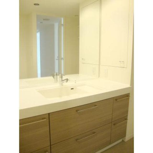 7762612a72e941e1bdd0766b14044788