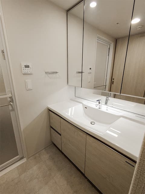 a2da304d94a544b3adda019375f300e8