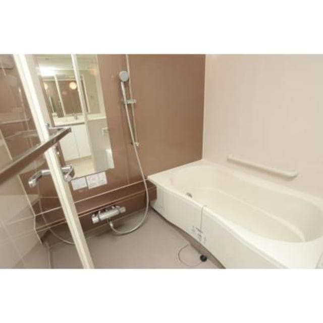 db6dad09bd664e96bb9e04bea2558338