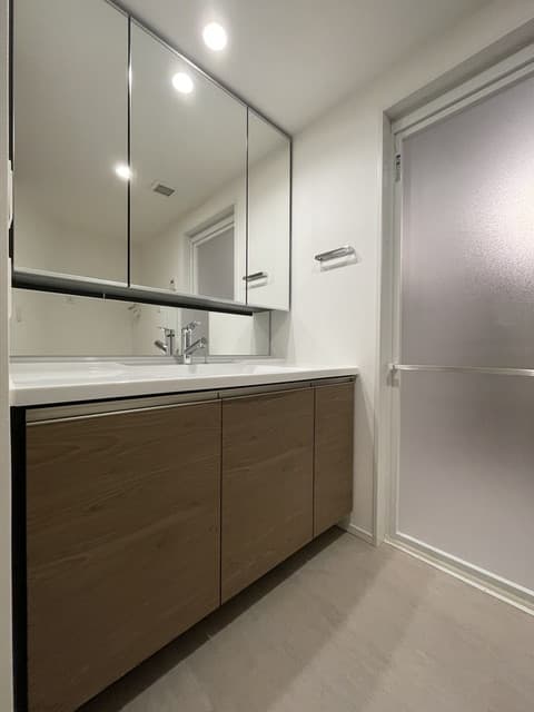 ee01473078d642c995b1ae6257ff3ed2