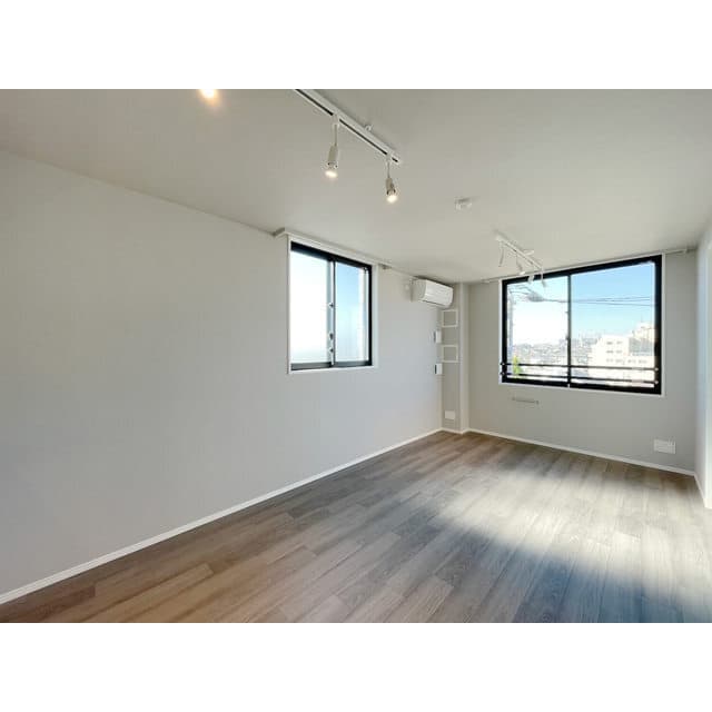 ef5c5f2154fe4551b4898b44962f3653