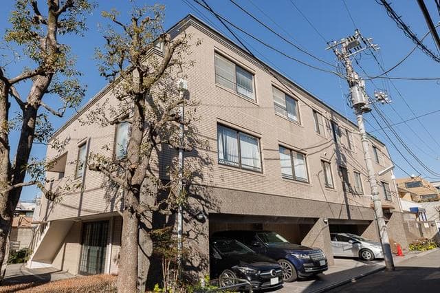 3569b16206054a64807d403f419d4d67