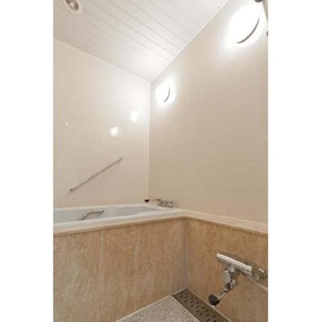 3569b16206054a64807d403f419d4d67