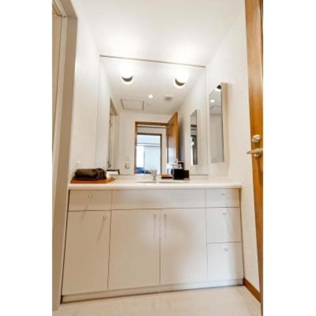 3569b16206054a64807d403f419d4d67