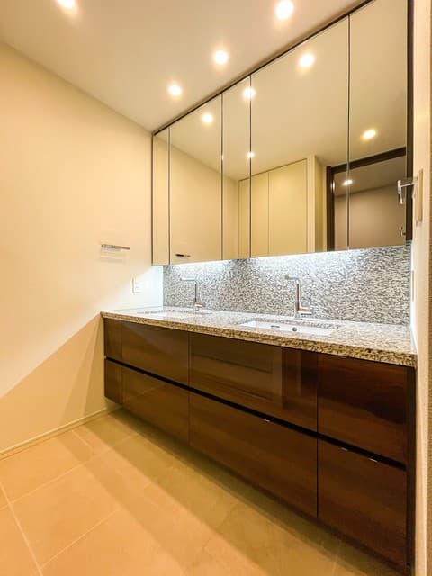 9c6c4c33b9184448869cedee7fa5f620