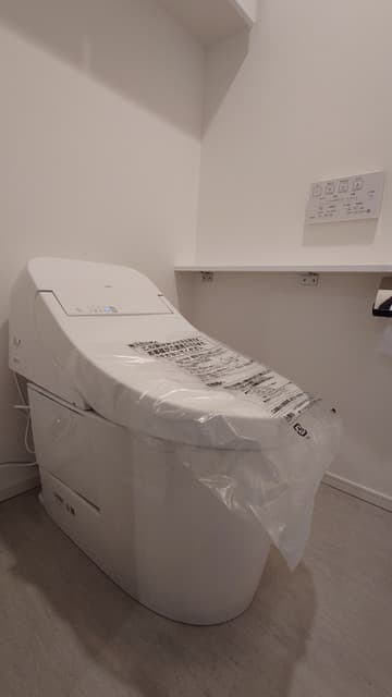 a33b92a56e154a7ea7967fb85579270b