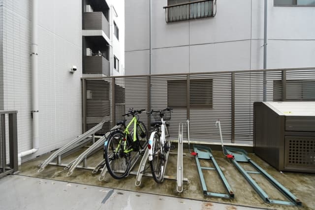 c782e34606544a46bc8e4ed137c93158