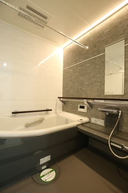 c782e34606544a46bc8e4ed137c93158