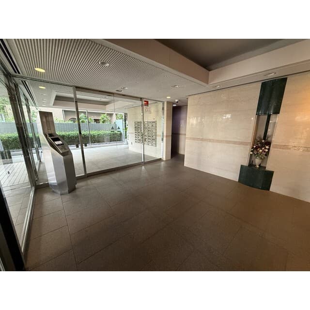 30559275c89245ab9223cb00b0c8d1bb