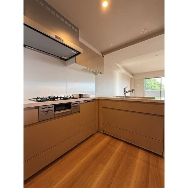 30559275c89245ab9223cb00b0c8d1bb