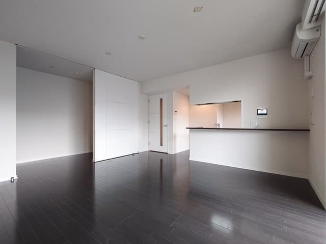 870324121c7948a2bd0d7ca7572e3911